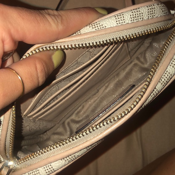 Michael Kors Satchel - Picture 4 of 4